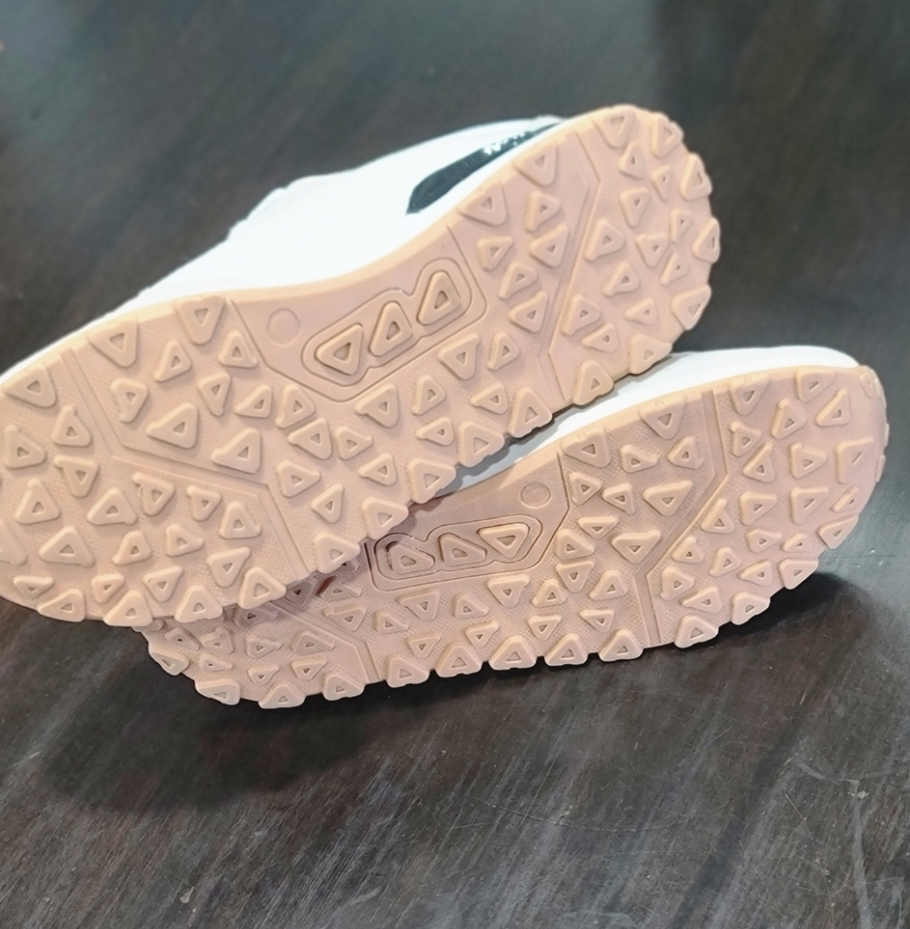 Marleylilly Monogrammed Neutral Classic. Wmns 8. - Picture 15 of 15